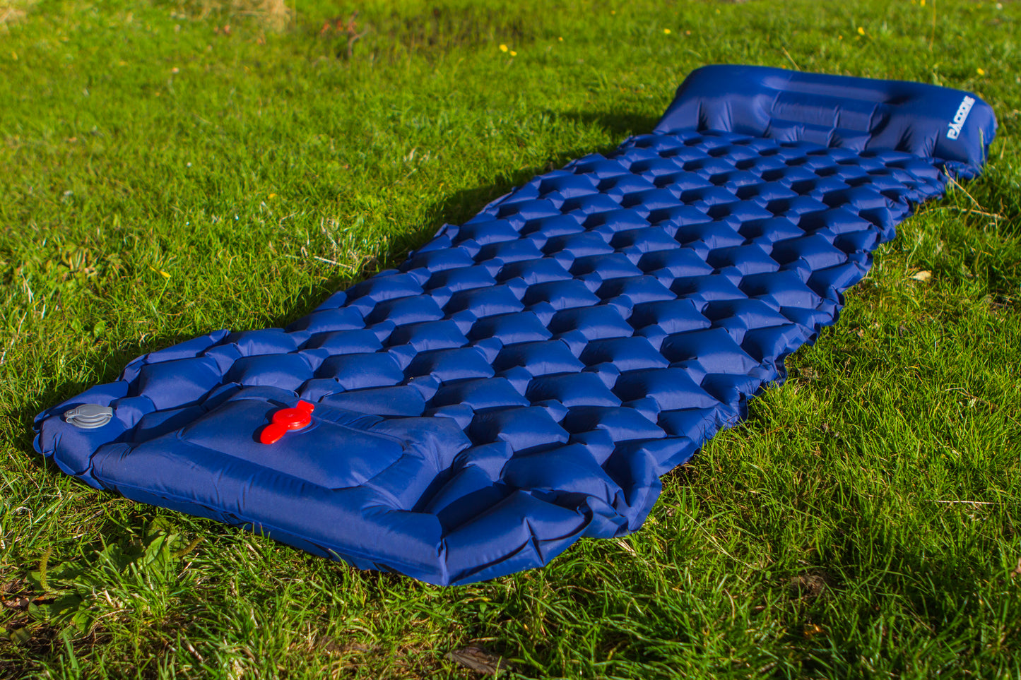 Ultralight Air Mat, with self Inflating foot Pump