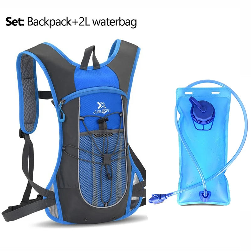 Backpack with 2L Hydration Pack